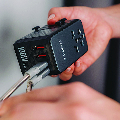 Verbatim UTA-10 GaN III Universal Travel Adapter, (3) USB-A/(3) USB-C (VER32125)