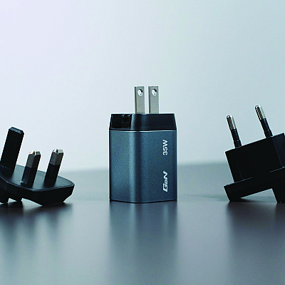 Verbatim 35 W 2-Port GaN Wall Charger, Black/Gray (VER32200)