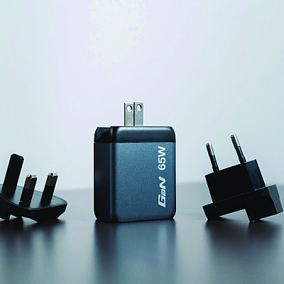 Verbatim 65 W 3-Port GaN Wall Charger, Black/Gray (VER32201)