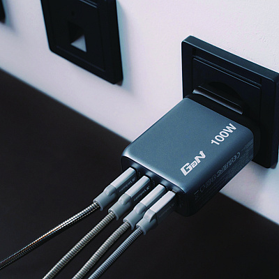 Verbatim 100 W 4-Port GaN Wall Charger, Black/Gray (VER32202)