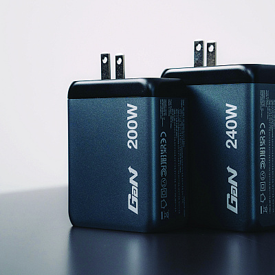 Verbatim 240 W 4-Port GaN Wall Charger, Black/Gray (VER32205)