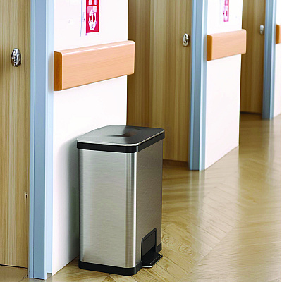 HLS Commercial Step Pedal Trash Can with AirStep Technology, 13 gal, Plastic/Stainless Steel, Silver (HLMHLS13SS)