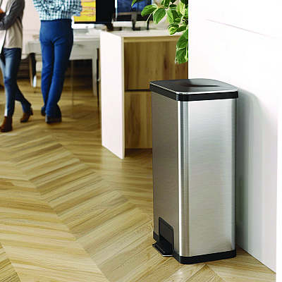 HLS Commercial Step Pedal Trash Can with AirStep Technology, 18 gal, Stainless Steel, Silver (HLMHLS18SS)