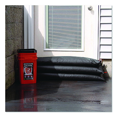 Quick Dam Outdoor Grab and Go Bucket Kit, (1) Bucket, (5) Jumbo Flood Bags (QDGG12485)