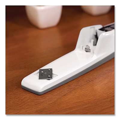 Swingline 747 Business Full Strip Desk Stapler, 30 Sheet Capacity, Arctic White (74738)