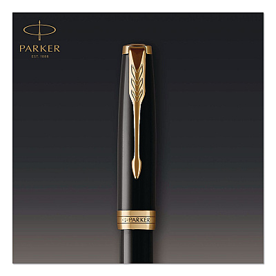 Parker Sonnet Fountain Pen, with Gift Box, Medium 1 mm, Black Ink, Black/Gold Barrel (1931495)