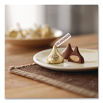 Hershey's KISSES with Almonds, Gold Foils, 60 oz Bag (HEC62083)