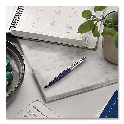 Parker Jotter Retractable Pen and Pencil Set, (1) Medium Blue Ballpoint Pen, (1) Medium Black Gel Pen, (1) 0.7 mm Mechanical Pencil (2032740)