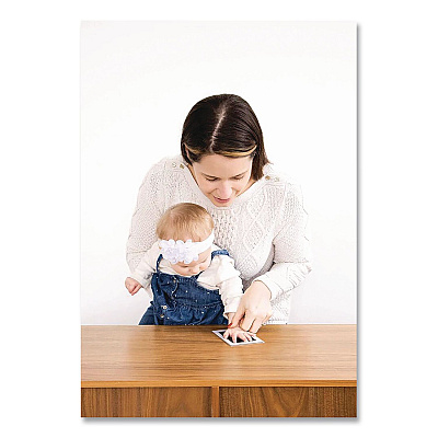 pearhead Babyprints Clean-Touch Ink Pad, Newborn Size Accommodates Hand/Feet Up to 2.25" x 3.5", Clean-Touch Ink Pad/(2) Imprint Cards (00007)