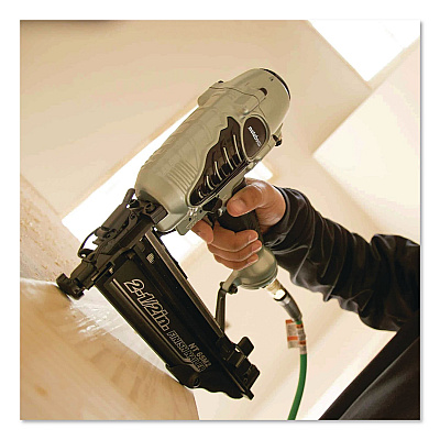 HPT 2.5" 16-Gauge Finish Nailer with Air Duster (NT65M2SM)