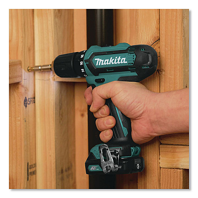 12V MAX CXT Lithium-Ion 3/8" Cordless Drill Driver Kit with Two Batteries (2 Ah), (Reconditioned) (FD05R1R)