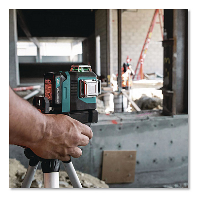 12V max CXT Lithium-Ion Self-Leveling Cordless Three-Plane Laser Kit (SK700GDNAJ)