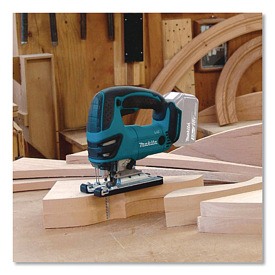 18V LXT Brushed Lithium-Ion Cordless Jig Saw, 2,600 SPM, 0 to +45 Degree Bevel Range (XVJ03ZR)
