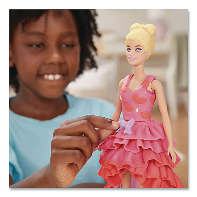 Hasbro Play-Doh Barbie Designer Fashion Show Playset (G1356)