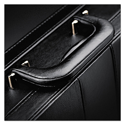 Solo Classic Attache, Vinyl, 12.5 x 4 x 17.5, Black (USLK854)