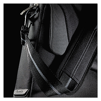 Solo Pro Slim Brief, Fits Devices Up to 14.1", Polyester, 14 x 1.5 x 10.5, Black (USLCLA1124)