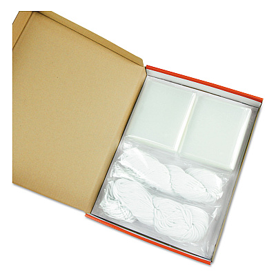 Universal Clear Badge Holders w/Garment-Safe Clips, 2 1/4 x 3 1/2, White Inserts, 50/Box (UNV56003)