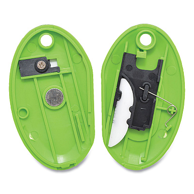 Westcott Compact Safety Ceramic Blade Box Cutter, Retractable Blade, 0.5" Blade, 2.5" Plastic Handle, Green (ACM16474)