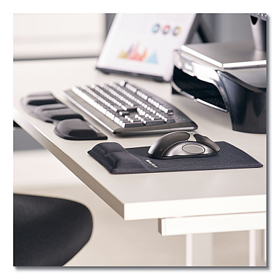 Fellowes Memory Foam Keyboard Palm Support, 13.75 x 3.37, Black (FEL9182801)