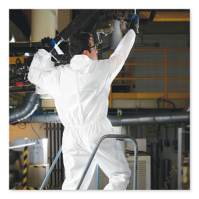 KleenGuard A20 Breathable Particle Protection Coveralls, Elastic Back, Hood and Boots, 4X-Large, White, 20/Carton (KCC49127)