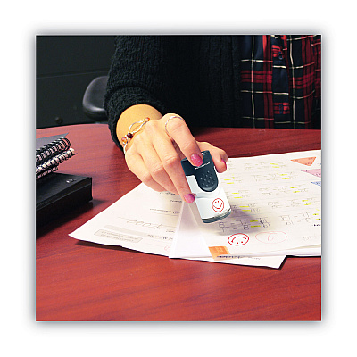 ACCUSTAMP Pre-Inked Round Stamp, Smiley, 0.63" dia, Red (COS030725)