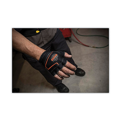ergodyne ProFlex 800 Glove Liners, Black, Small/Medium, Pair (EGO16104)