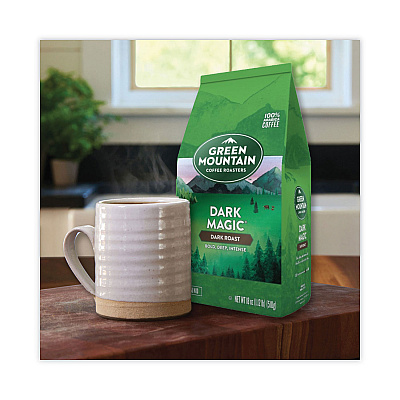 Green Mountain Coffee Roasters Roasters Roasters Dark Magic Ground Coffee, 18 oz Bag (GMT7134EA)
