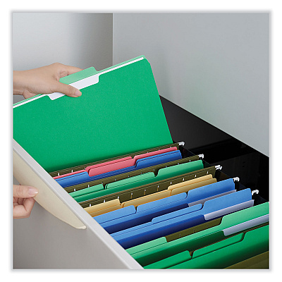 Universal Interior File Folders, 1/3-Cut Tabs: Assorted, Legal Size, 11-pt Stock, Green, 100/Box (UNV15302)