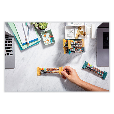 KIND Nuts and Spices Bar, Peanut Butter, 1.4 oz, 12/Pack (KND27742)