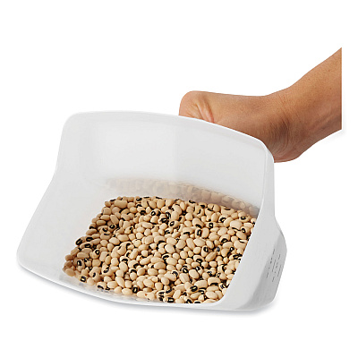 Rubbermaid Commercial Bouncer Bar/Utility Scoop, 64oz, White (RCP2885WHI)