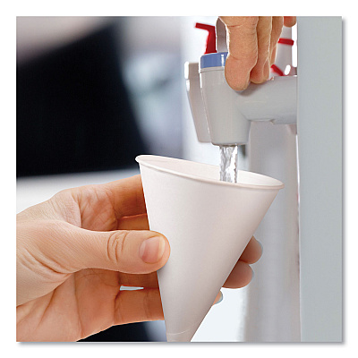 Solo Cone Water Cups, ProPlanet Seal, Cold, Paper, 4 oz, White, 200/Bag, 25 Bags/Carton (SCC4BRCT)