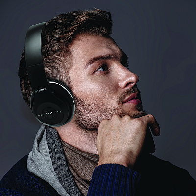 Fisher Peak Wireless Headphones, Black (MIGFBHP382K)