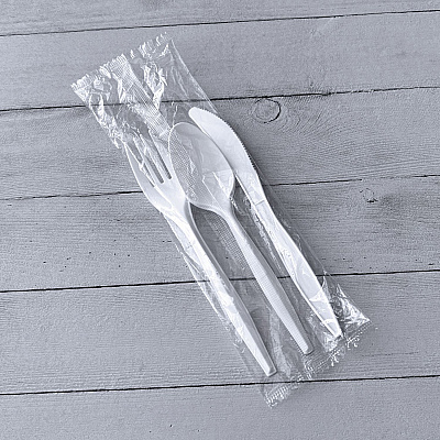 Boardwalk Three-Piece Cutlery Kit, Mediumweight, Fork/Knife/Spoon, 6.97", Plastic, White, 250/Carton (3COMBOKITPP)