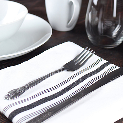 Mariposa Bistro Napkin 18x22 Black Stripe, Pack Of 12 (PNP-BISTRO-BL)