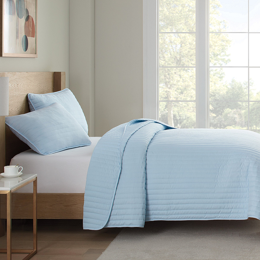 Host & Home Brushed Microfiber Quilt Set Queen Light Blue, Case Of 4 (MFQT-FQSET-LB)