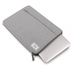 Solo Focus Carrying Case (Sleeve) for 15.6" Notebook - Gray (UBN10510)