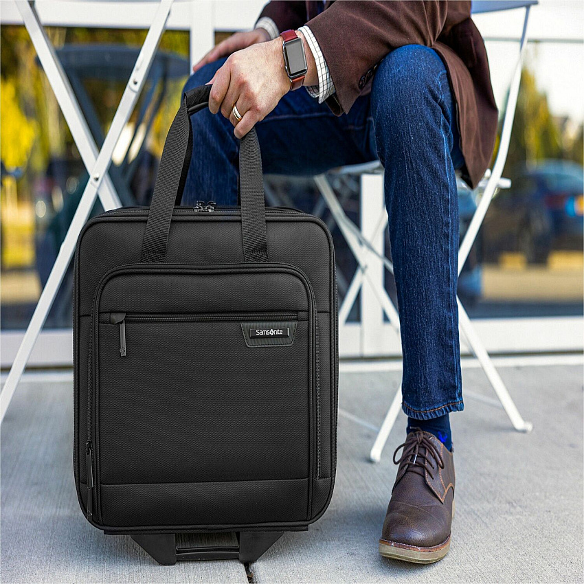 Samsonite Classic Business 2.0 Travel/Luggage Case (Briefcase) for 15.6" Travel, Notebook, Document, Accessories - Black (SML1412781041)