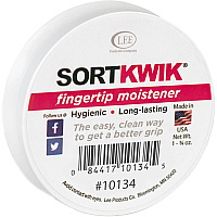 LEE Sortkwik 1-3/4 oz Fingertip Moistener (LEE10134)