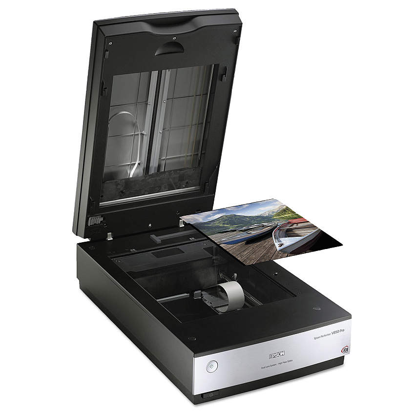 Epson Perfection V850 Pro Scanner, Scans Up to 8.5" x 11.7", 6400 dpi Optical Resolution (B11B224201)