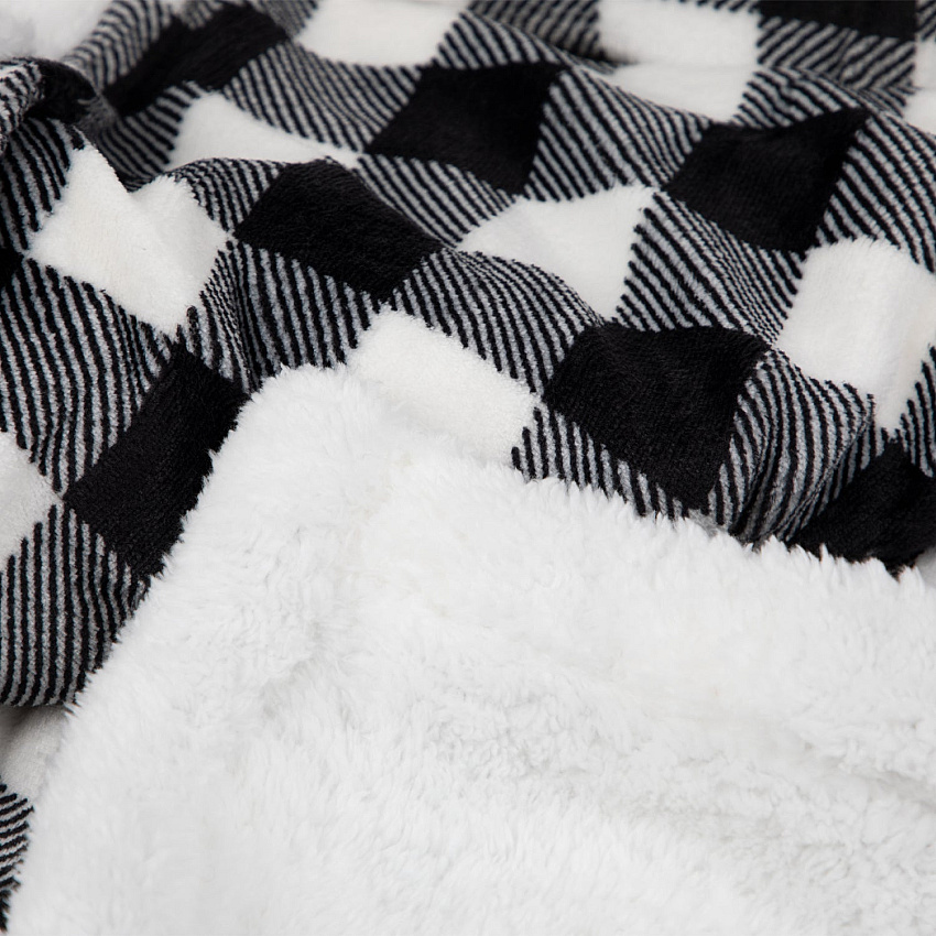 Buffalo Plaid Throw 50x70 - Black & White (hanger), Case Of 12 (THROW-BLKPLD-50X70-H-CS)