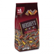 Hershey's Miniatures Variety Share Pack, Dark Assortment, 48 oz Bag, Ships in 1-3 Business Days (20900314)