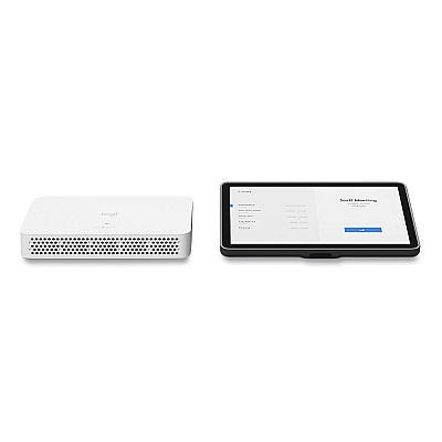 Logitech Roommate and Tap IP Bundle (LOG991000397)